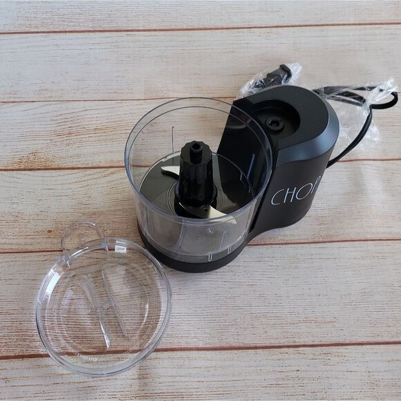 RAE DUNN Mini Electric Food Chopper 100 Watt Power - Picture 8 of 16